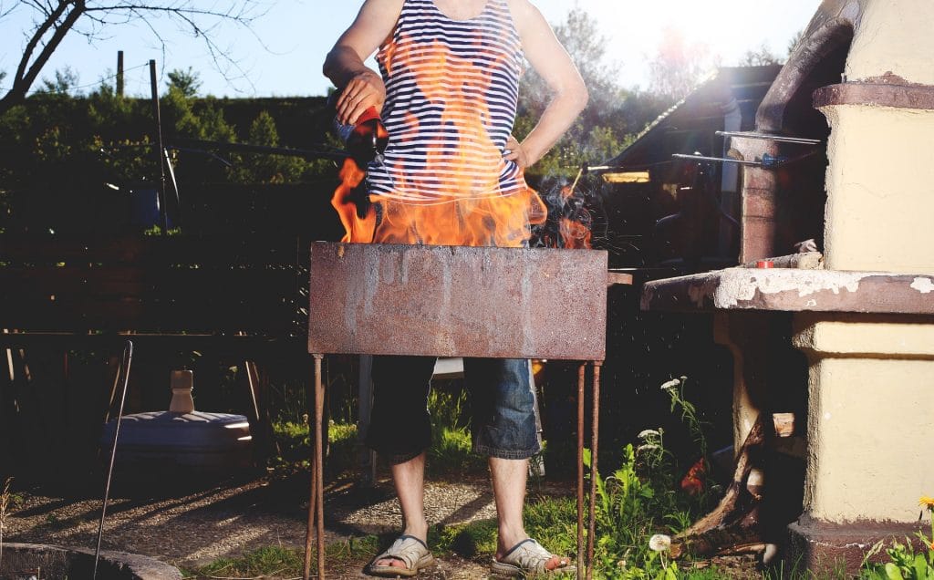 Grillprofi am grillen